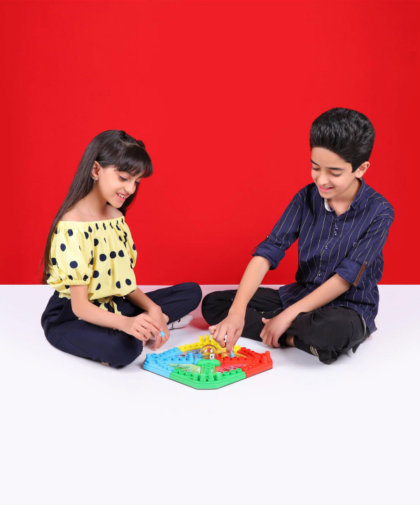بازی منچ تاپ تویز Top Toy مدل نبردمهره ها