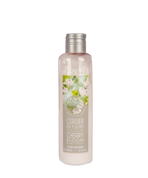 ست ادو تویلت و لوسیون بدن و ژل حمام زنانه ایوروشه مدل CHERRY BLOSSOM