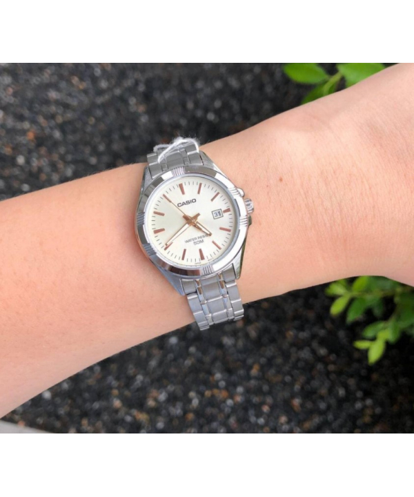 ساعت مچی عقربه ای زنانه کاسیو Casio مدل LTP-1308D-9AVDF