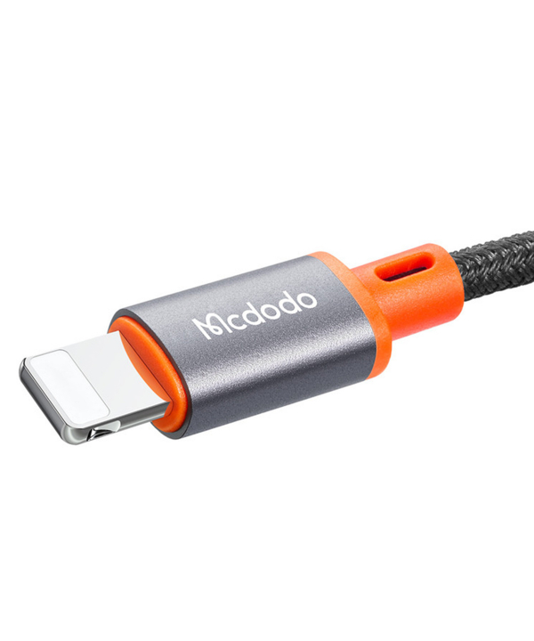 مبدل لایتنینگ به جک 3.5 میلیمتری مک دودو مدل CA-0780 به طول 1.2 متر