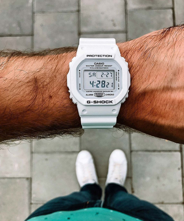 ساعت دیجیتال مردانه کاسیو Casio مدل DW-B5600SF-7D