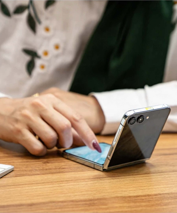 گوشی موبایل سامسونگ مدل Galaxy Z Flip 5 ظرفیت 256 گیگابایت و رم 8 گیگابایت - ویتنام