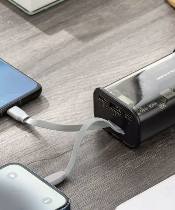 پاوربانک 22.5 وات 10000 همراه با کابل تایپ سی و لایتنینگ ایکس او XO PB306 10000mAh USB/Type-C Powerbank