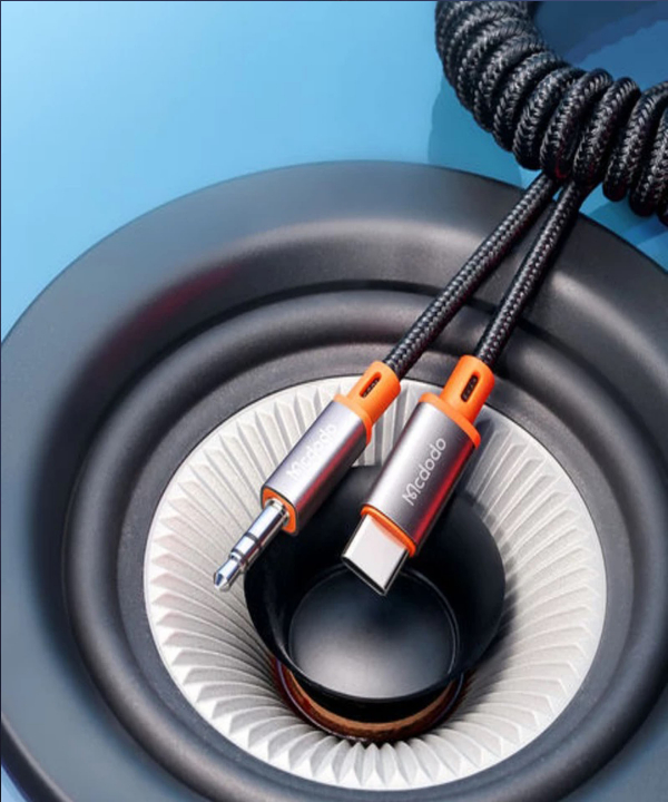 کابل تبدیل تایپ‌سی به جک 3.5 میلی‌متری صدا مک دودو Mcdodo CA-0900 Castle Series Type-C to DC3.5 Male Coil Cable