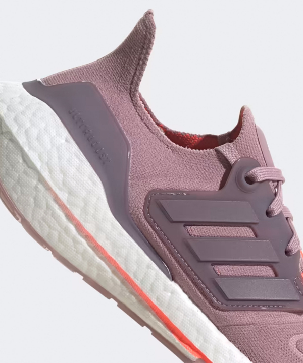 کفش ورزشی زنانه آدیداس Adidas مدل ULTRABOOST 22 W