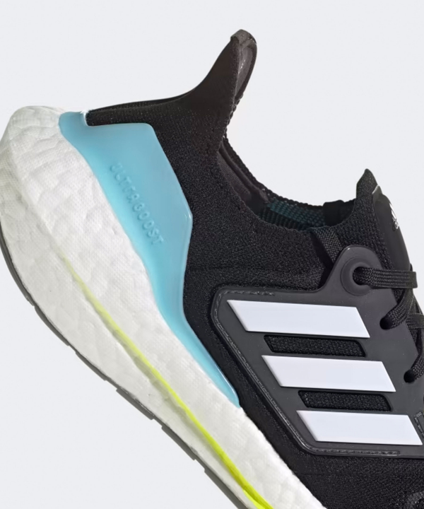 کفش ورزشی زنانه آدیداس Adidas مدل ULTRABOOST 22 W
