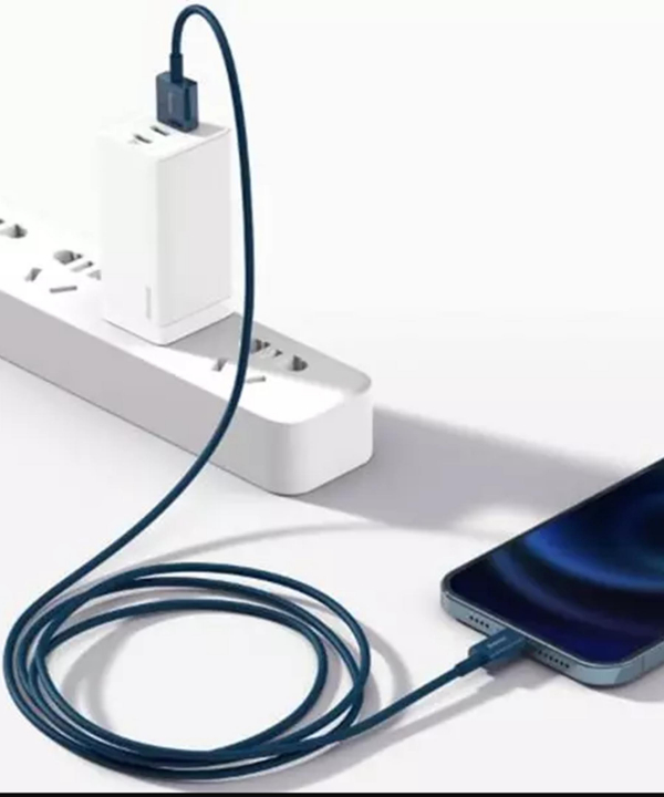 کابل شارژ سریع و انتقال داده دو متری لایتنینگ بیسوس Baseus superior series fast charging 2m cable 2.4A