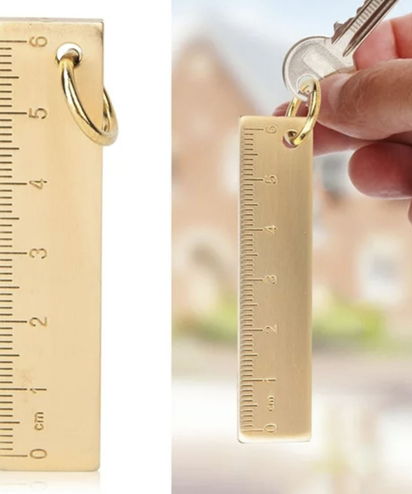 خط کش کوچک 6 سانتی متری دانشجویی دارای حلقه آویز 6cm small copper ruler 3mm thickened brass