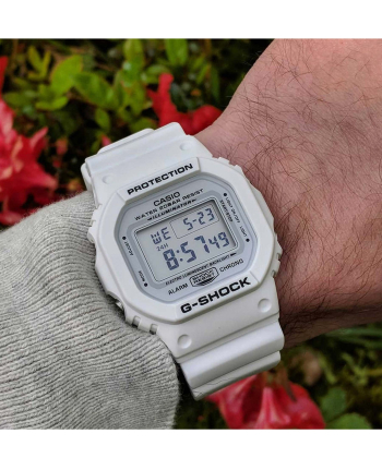 ساعت مچی دیجیتال مردانه کاسیو Casio مدل DW-5600MW-7D