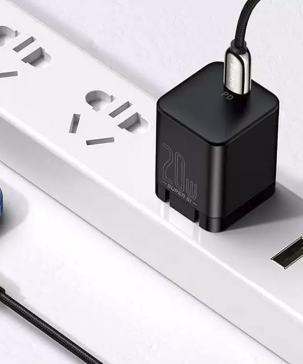کابل شارژ لایتنینگ به تایپ سی 20 وات بیسوس Baseus Display Fast Charging Data Cable 2m CATLSK-A01