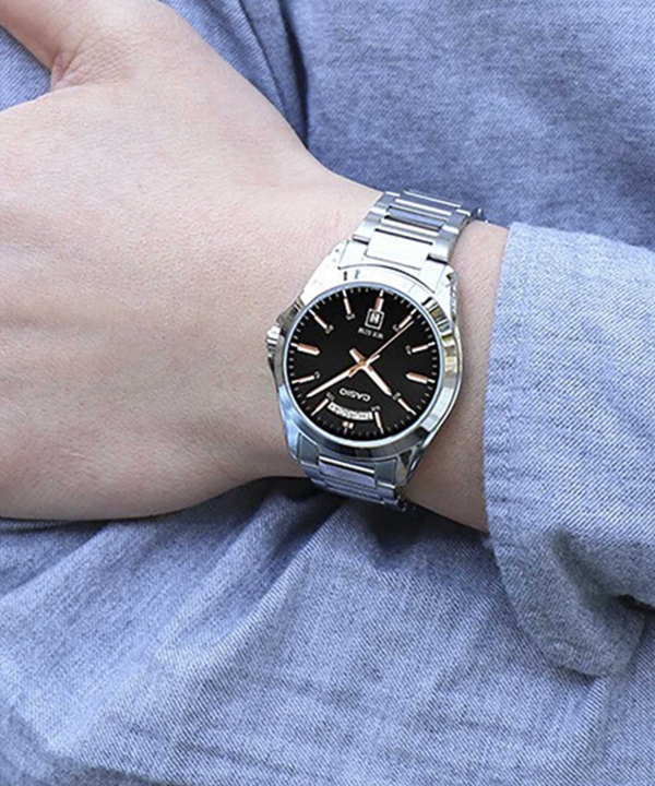 ساعت عقربه‌ای مردانه کاسیو Casio مدل MTP-1370D-1A2
