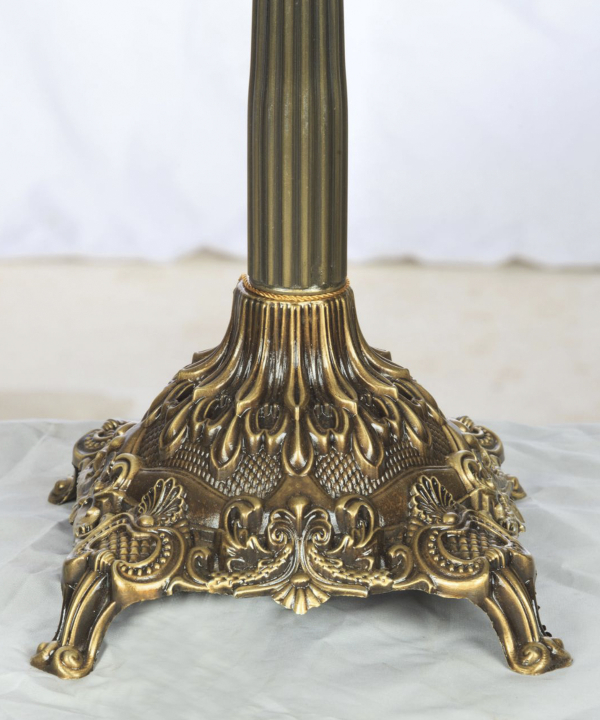 شمعدان چشمه نور مدل B8070