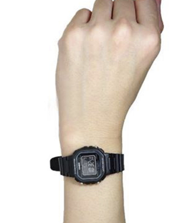 ساعت دیجیتال زنانه کاسیو Casio مدل LA-20WH-1B