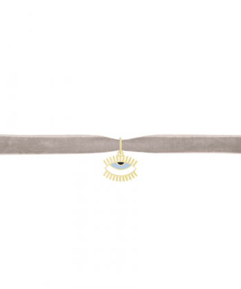 دستبند سینتا آویز کورنلیا مژه دار درریس Doris کد P2543