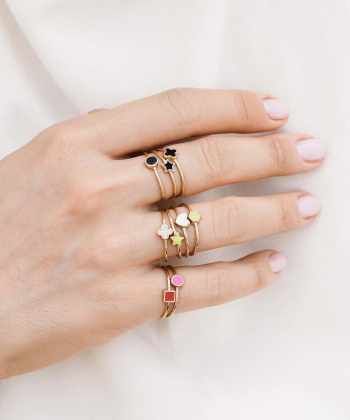 انگشتر دایره با میناکاری مشکی و رینگ مفتولی درریس Doris کد P3782