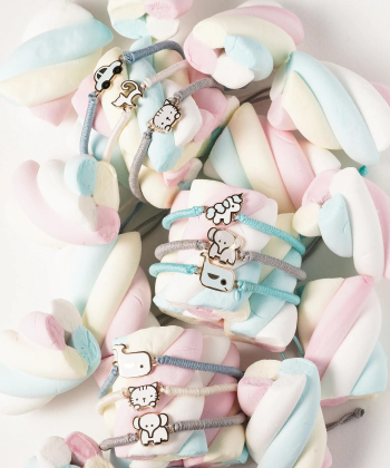 دستبند بافت آبی نیلی ماشین مک کویین با میناکاری آبی کمرنگ درریس Doris کد P4379