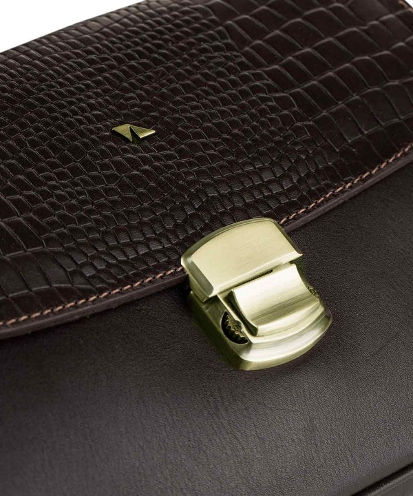 کیف پاسپورتی قهوه ای مردانه چرم مشهد مدل P5522-089