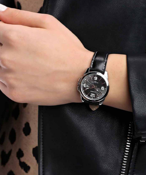 ساعت مچی عقربه‌ای زنانه کاسیو Casio مدل LTP-1314L-8AVDF