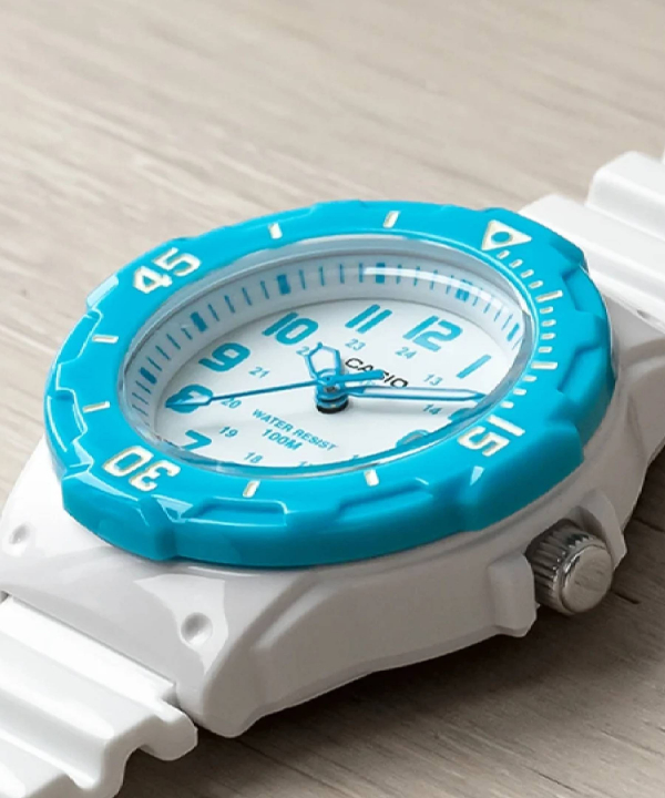 ساعت مچی عقربه‌ای زنانه کاسیو Casio مدل LRW-200H-2B