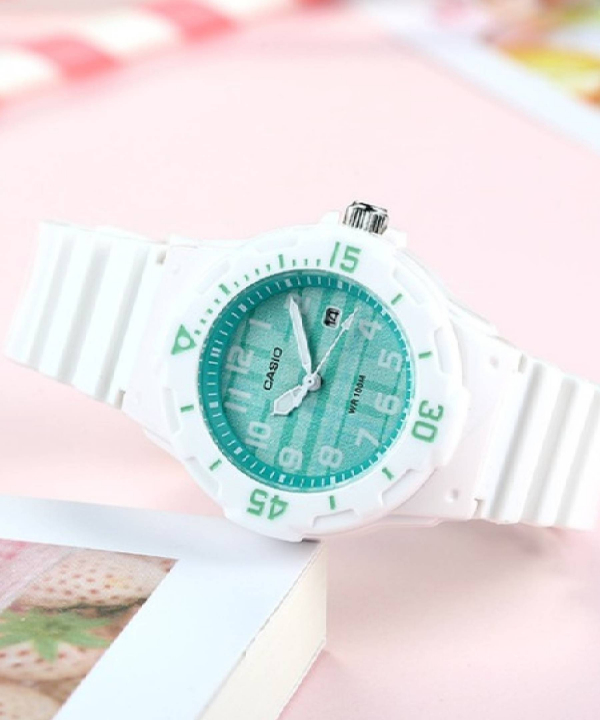 ساعت مچی عقربه‌ای زنانه کاسیو Casio مدل LRW-200H-3C