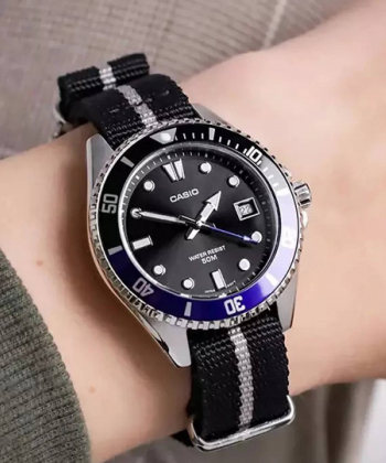 ساعت مچی کاسیو Casio مدل MDV-10C-1A2VDF