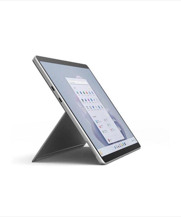 تبلت مایکروسافت مدل Surface Pro 9-i5 1235U ظرفیت 256 گیگابایت و رم 16 گیگابایت