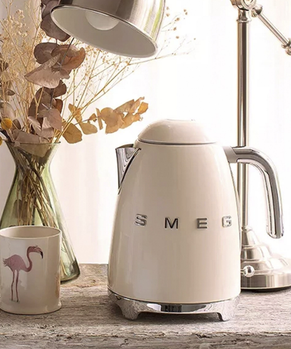 کتری برقی اسمگ Smeg مدل KLF03CR