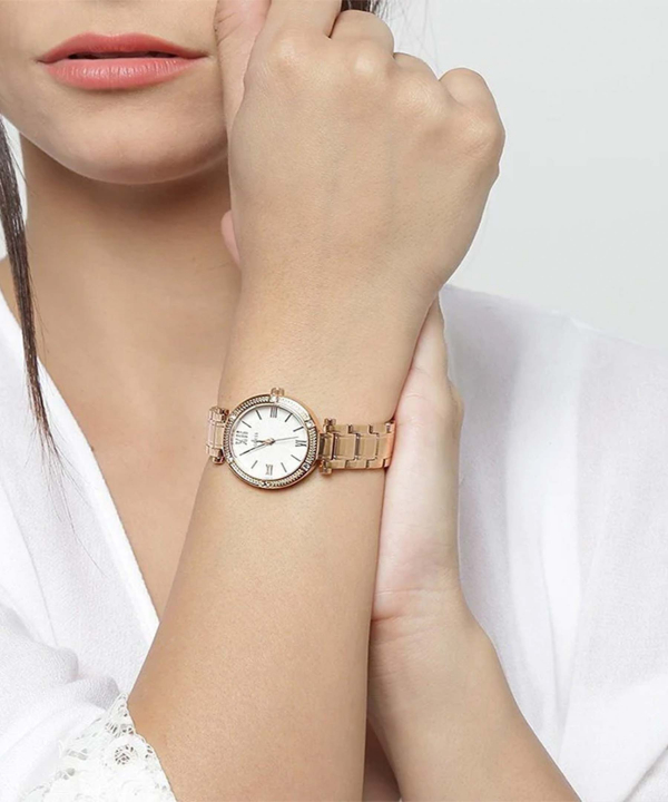ساعت مچی زنانه گس Guess مدل W0767L3