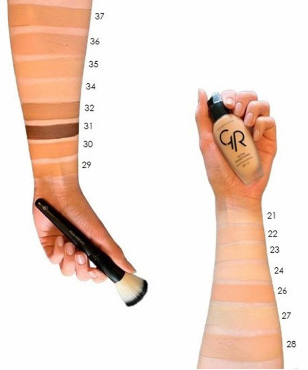 کرم پودر با Spf15 گلدن رز Golden Rose مدل Satin Smoothing