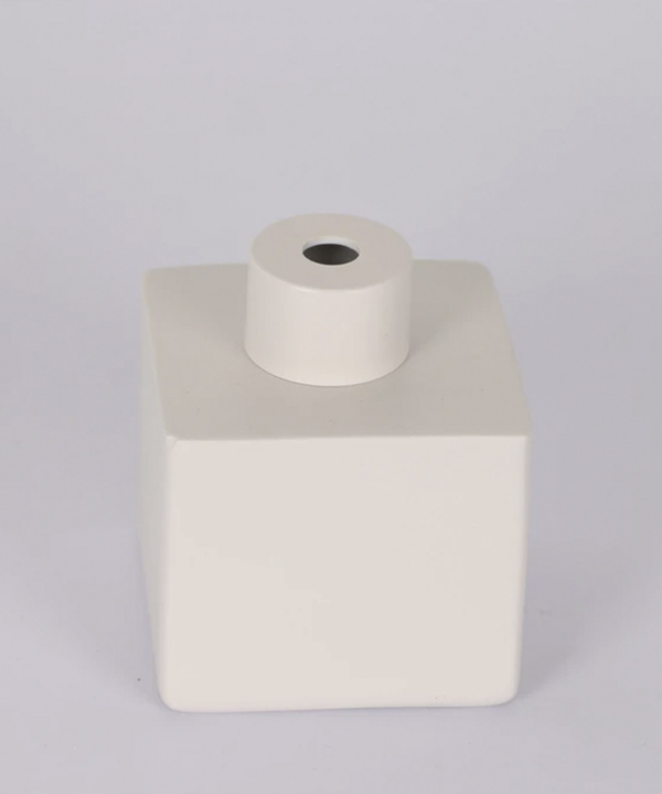 ست سرویس بهداشتی 7 پارچه دلفین Dolphin مدل FN-744-Cream