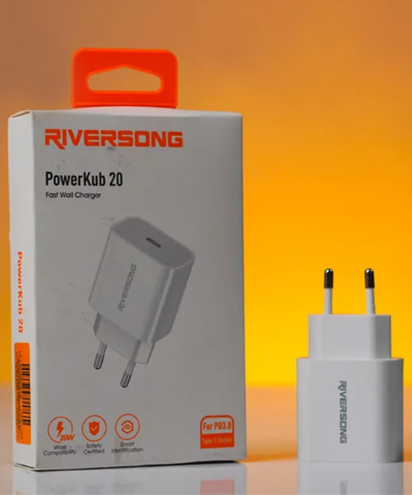 شارژر دیواری RIVERSONG مدل POWERKUB 20 AD75C