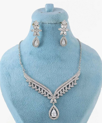نیم ست مجلسی طرح جواهر نگین دار نقره ای زودیکا Zoodika کد AAA-238