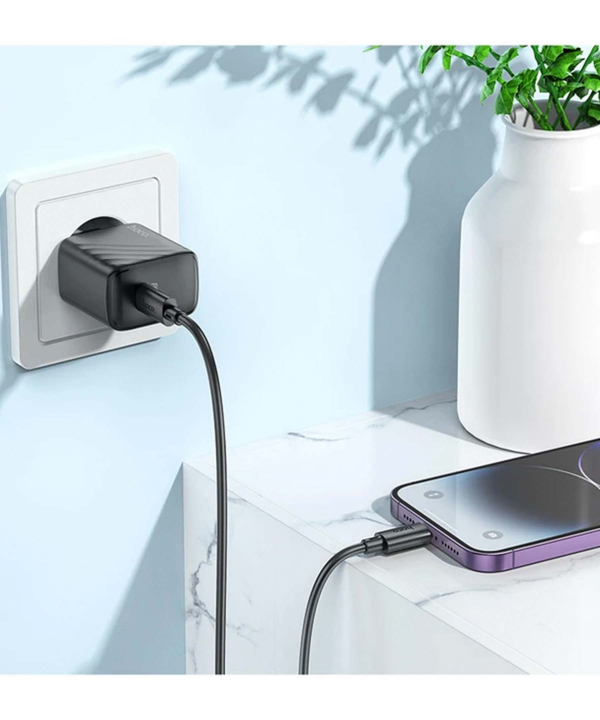 شارژر دیواری 30 وات هوکو مدل CS22A USB PD