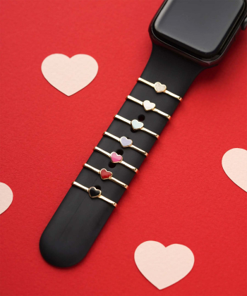 آویز Apple Watch قلب کوچک با میناکاری مشکی متصل درریس Doris کدP5880