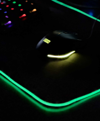 ماوس پد گیمینگ RGB مدل AORUS ابعاد 30x80 سانتی متر