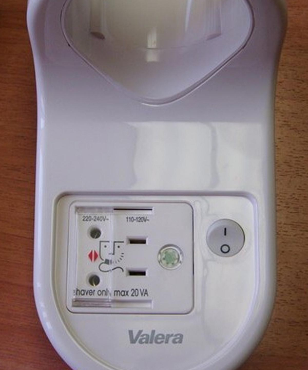 سشوار دیواری والرا Valera سری Premium Smart مدل 533.03/032.04
