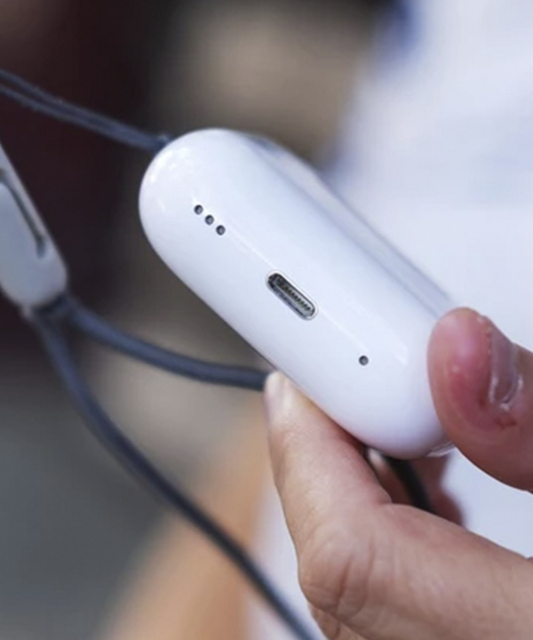 هدفون بلوتوثی اپل مدل AirPods Pro 2nd Generation New (USB C)