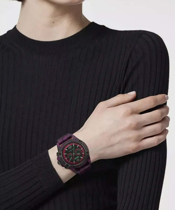 ساعت مچی مردانه ورساچه Versace مدل VE8P00124