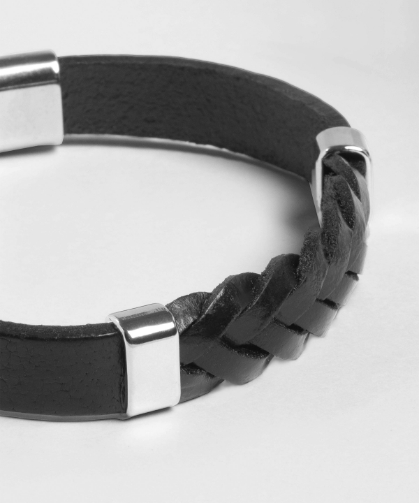 دستبند چرم مردانه کروم Corum کد 2511904