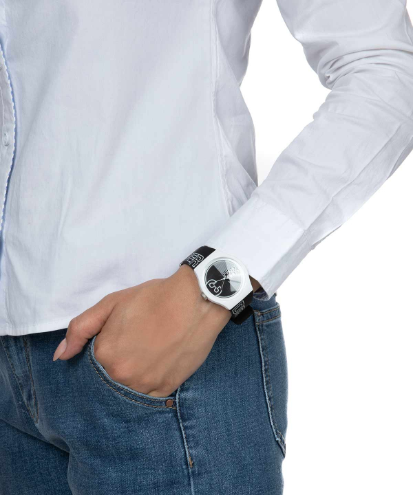 ساعت مچی زنانه سوپردرای Superdry مدل SYL239BW