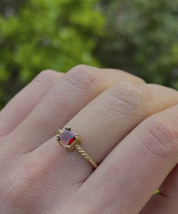 انگشتر طلا مربع میو گلد Mio Gold کدR2348