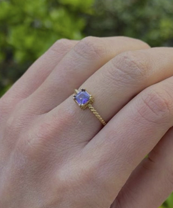 انگشتر طلا مربع میو گلد Mio Gold کدR2349