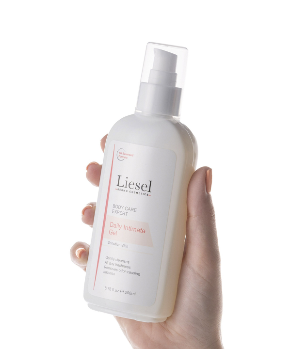 ژل بهداشتی بانوان لایسل Liesel مناسب انواع پوست حجم 200 میلی لیتر