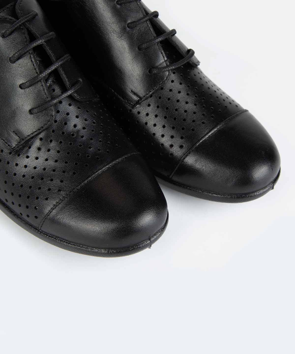 کفش راحتی زنانه چرم دنیلی Daniellee مدل Artenus Derby Perforated