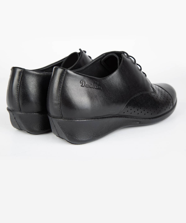 کفش راحتی زنانه چرم دنیلی Daniellee مدل Artenus Derby Perforated