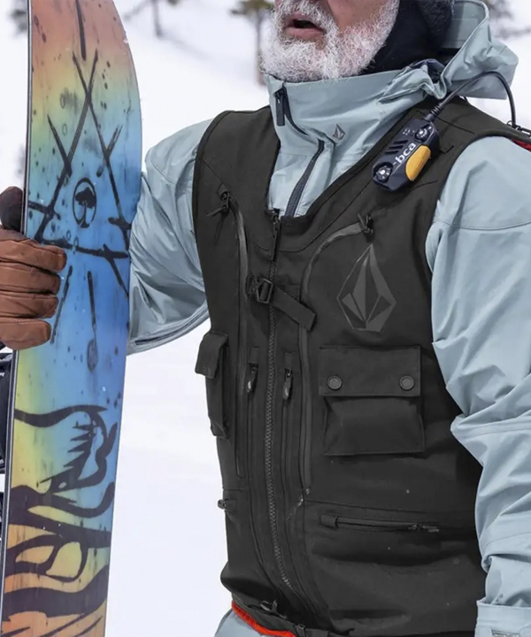 جلیقه اسکی و کوهنوردی تکاورکو Takavarco مدل VOLCOM IGUCHI SLACK