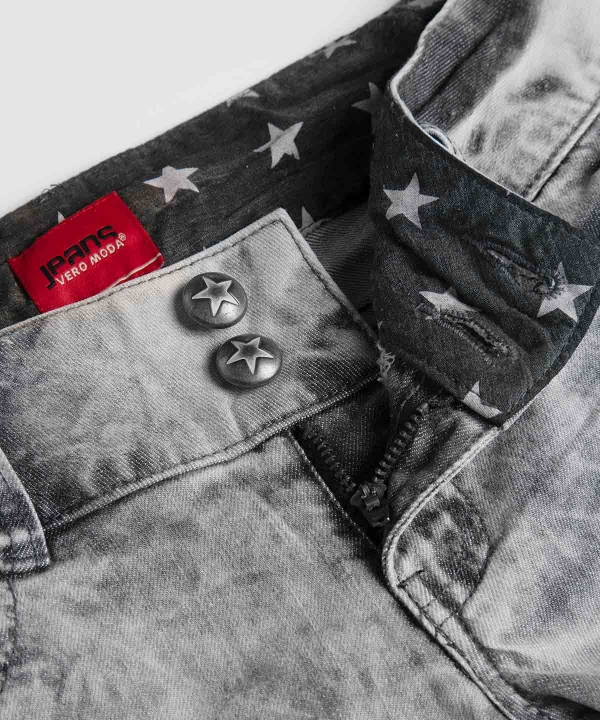 شلوارک زنانه ورو مدا Vero Moda مدل Cloud Denim Shorts