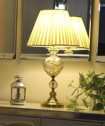 آباژور روميزي آردين فرسام مدل ژانين