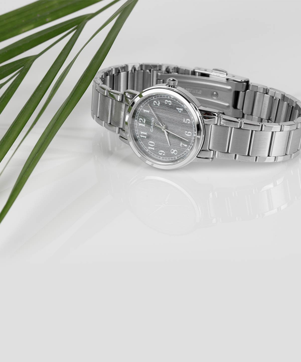 ساعت مچی زنانه کاسیو Casio مدل LTP-E145D-1B