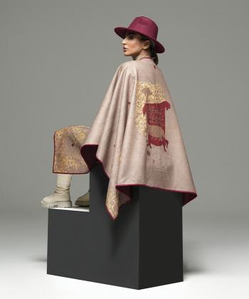 پانچو زنانه طاقه چيان طرح رها مكن